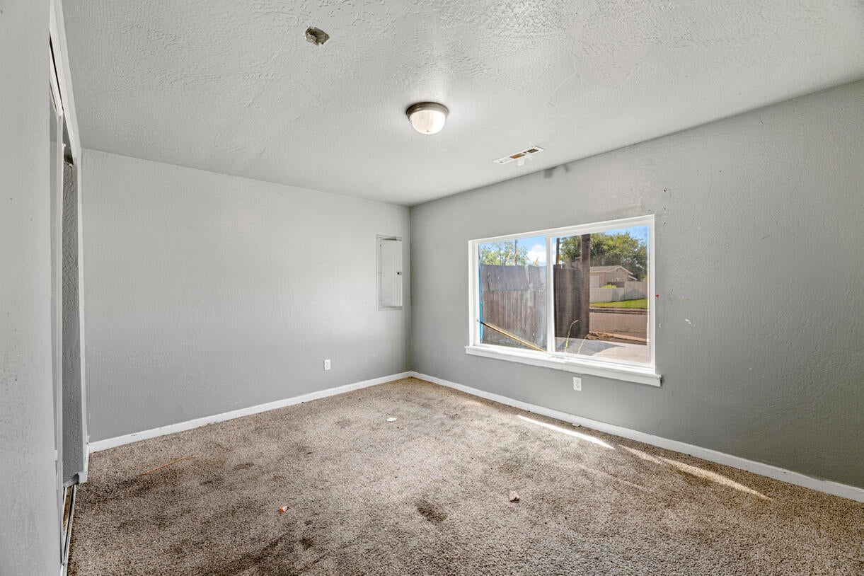 340 Freeman Road Central Point, OR 97502 - Photo 11 of 22 DSC_5893