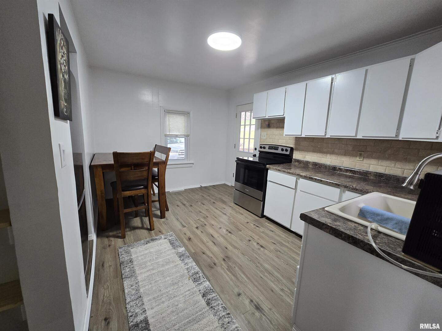 607 North Bluff Street Albany, IL 61230 - Photo 9 of 12