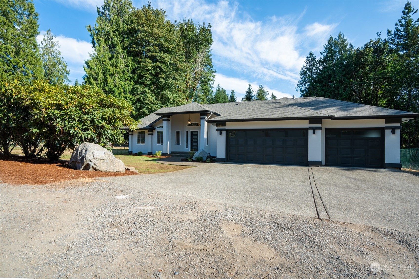 4424 Cooper Point Road Northwest Olympia, WA 98502 - Photo 3 of 38 Gallery Image 3