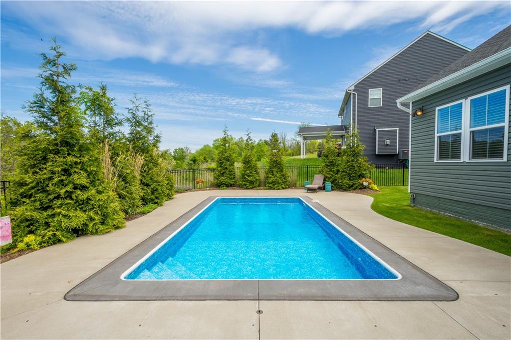 276 Regency Drive Eighty Four, PA 15330 - Photo 33 of 42