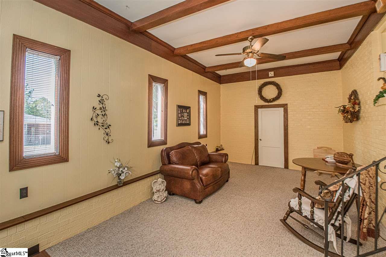 4100 Edwards Road Taylors, SC 29687 - Photo 14 of 17 Gallery Image 14