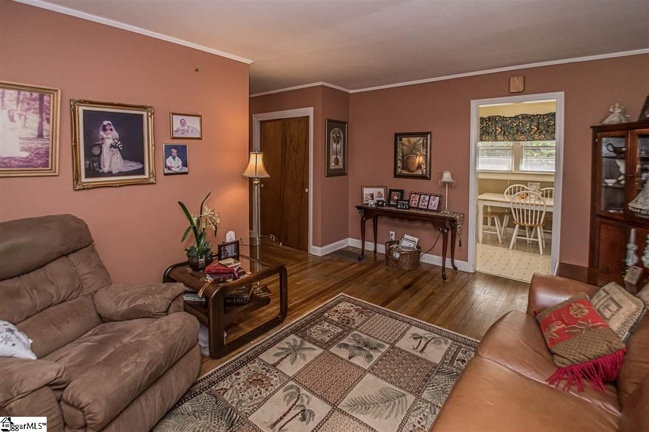 4100 Edwards Road Taylors, SC 29687 - Photo 3 of 17 Gallery Image 3