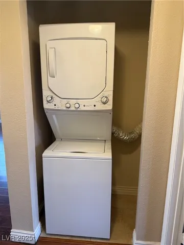 $1,000 | 4689 West Sand Creek Avenue, Unit C, Las Vegas, NV 89103