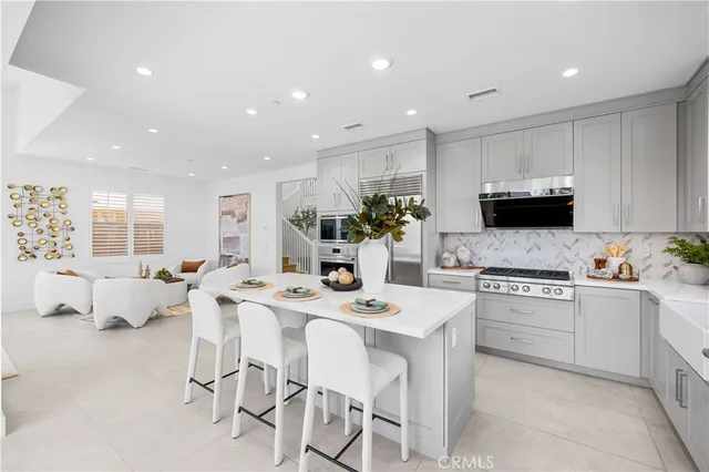 $2,798,000 | 106 Albero, Irvine, CA 92602