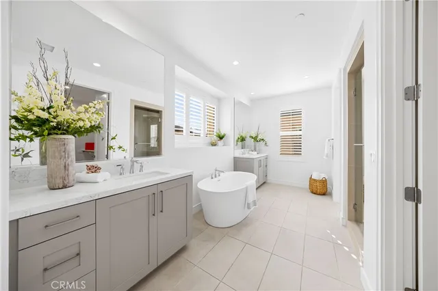 $2,798,000 | 106 Albero, Irvine, CA 92602