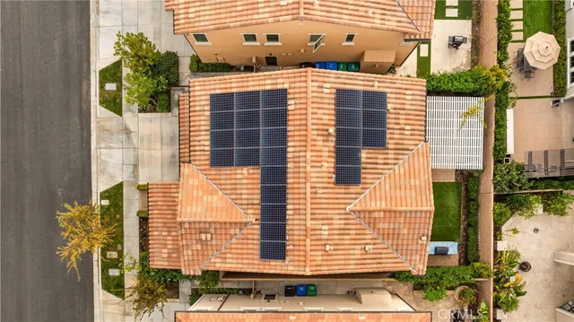 $2,798,000 | 106 Albero, Irvine, CA 92602