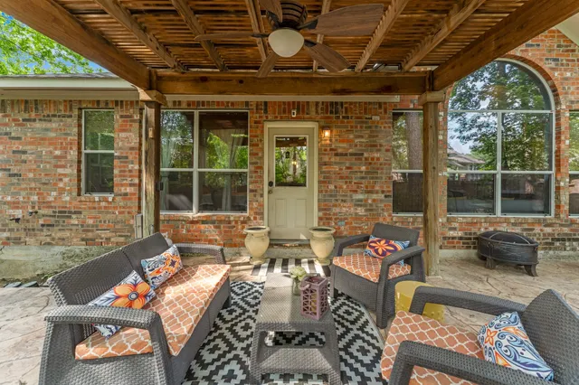 $3,700 | 51 North Scribewood Circle, The Woodlands, TX 77382