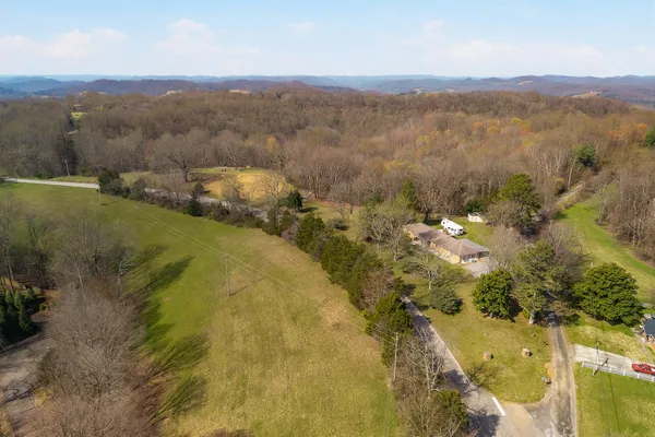 $529,900 | 6817 Dale Ridge Road, Lancaster, TN 38569