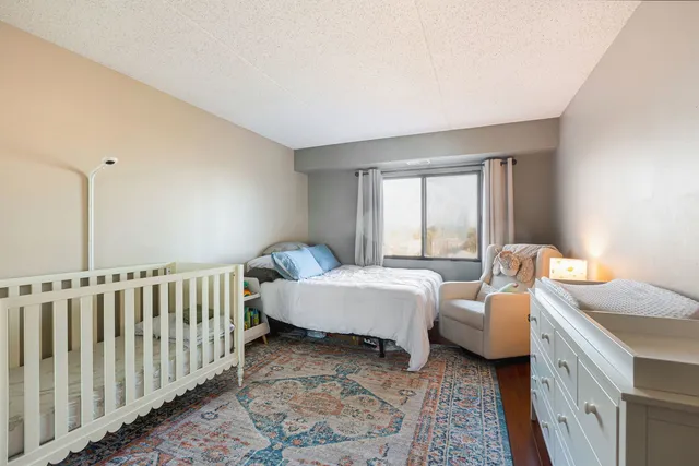 $218,000 | 450 Plum Creek Drive, Unit 410, Wheeling, IL 60090