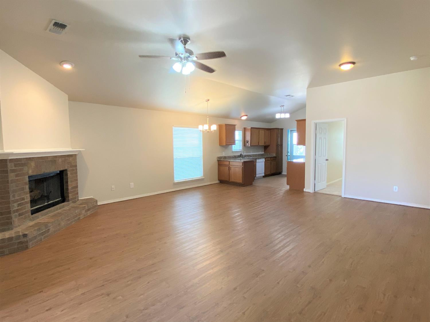 2011 100th Street Lubbock, TX 79423 - Photo 13 of 20 Photo 13