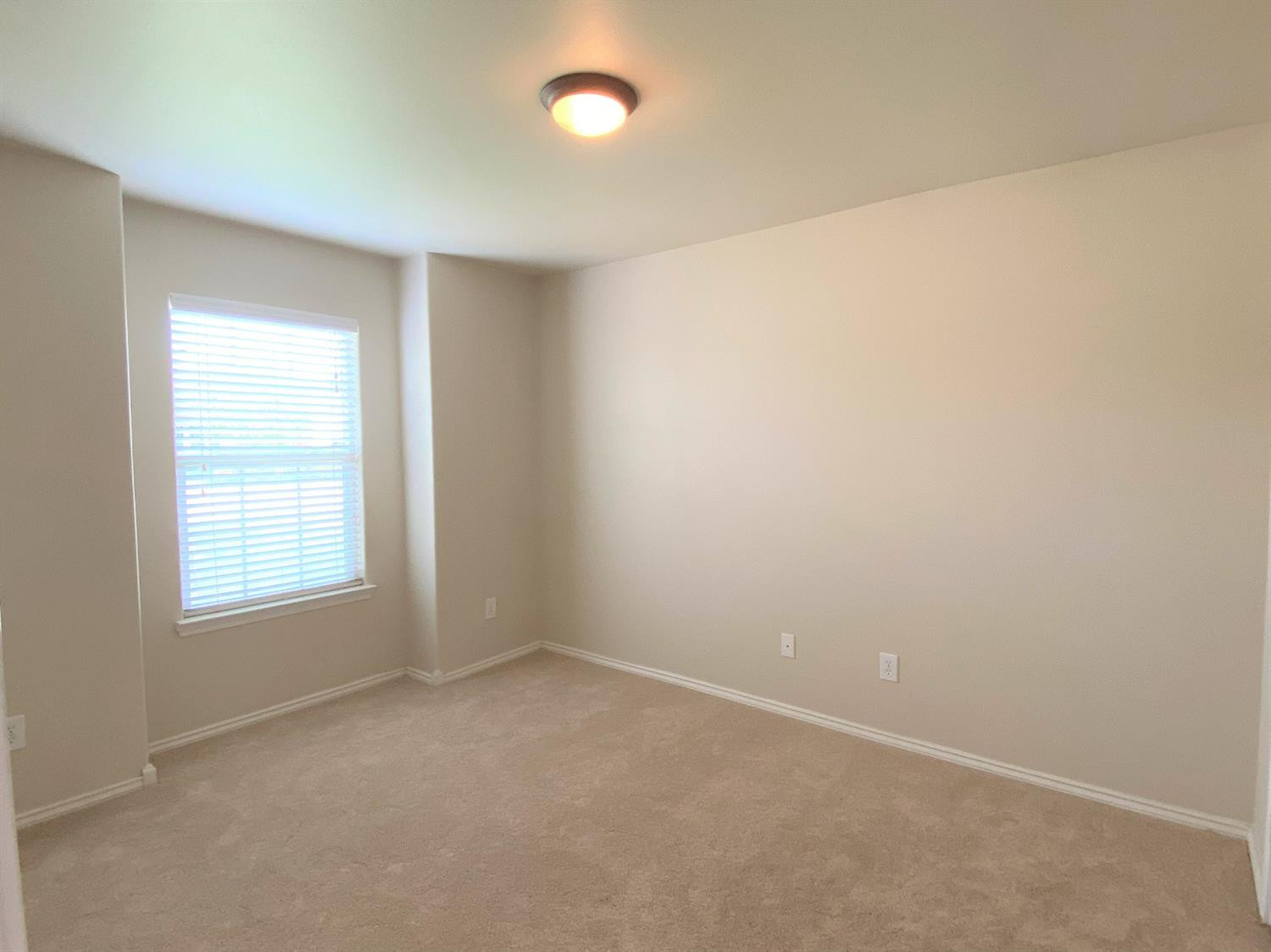 2011 100th Street Lubbock, TX 79423 - Photo 3 of 20 Photo 3