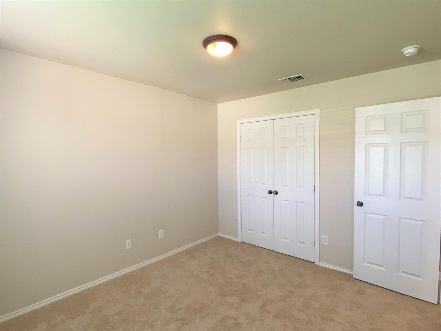 2011 100th Street Lubbock, TX 79423 - Photo 4 of 20 Photo 4
