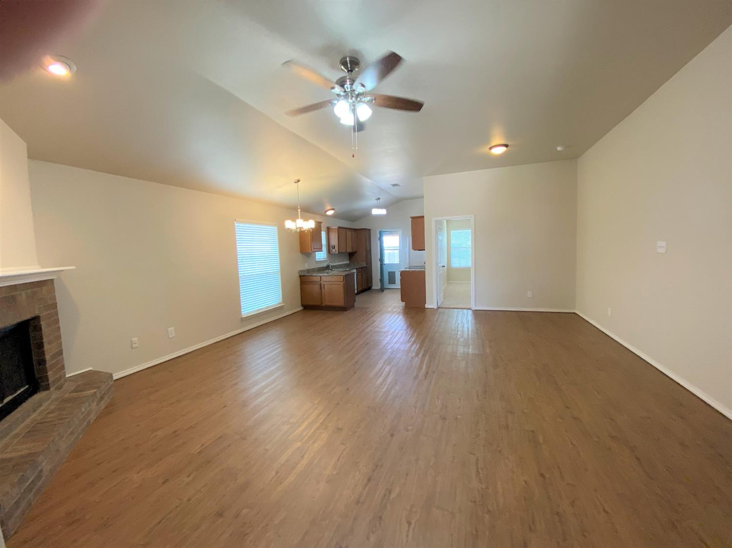 2011 100th Street Lubbock, TX 79423 - Photo 5 of 20 Photo 5