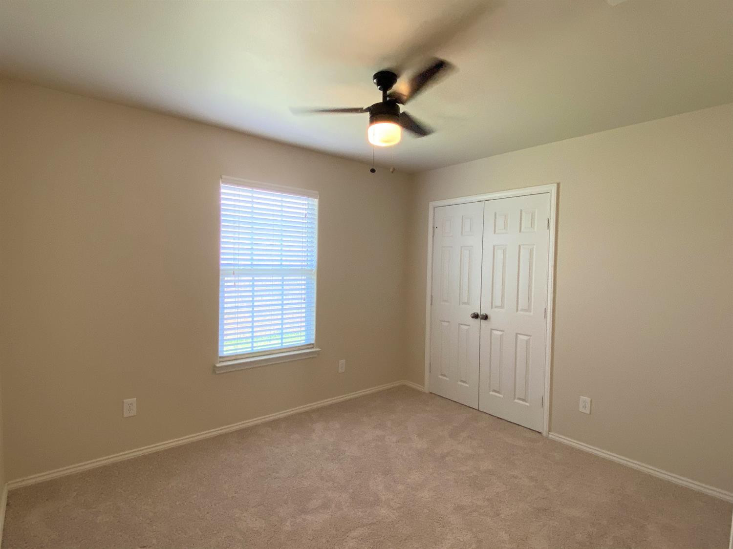 2011 100th Street Lubbock, TX 79423 - Photo 8 of 20 Photo 8