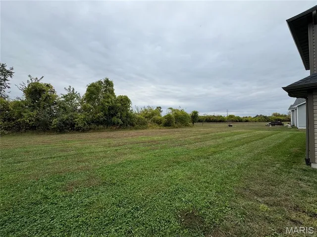 $307,000 | 3617 Justine Drive, Pontoon Beach, IL 62040