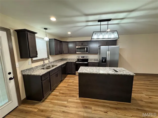 $307,000 | 3617 Justine Drive, Pontoon Beach, IL 62040