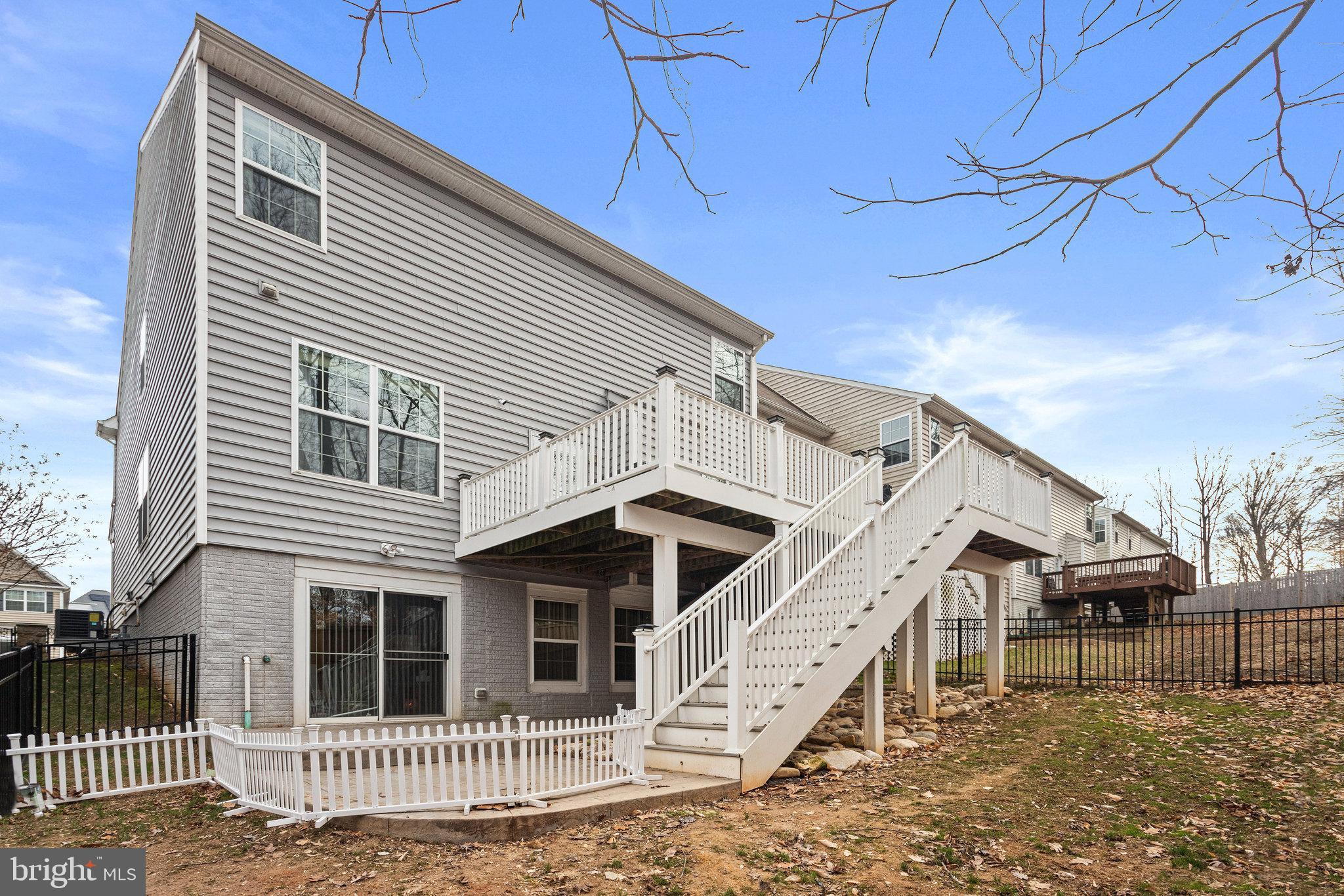 3445 Eagle Ridge Drive Woodbridge, VA 22191 - Photo 38 of 39 a view of a house with a balcony