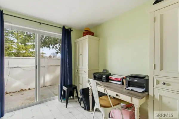 $235,000 | 221 South Holmes Avenue, Shelley, ID 83274