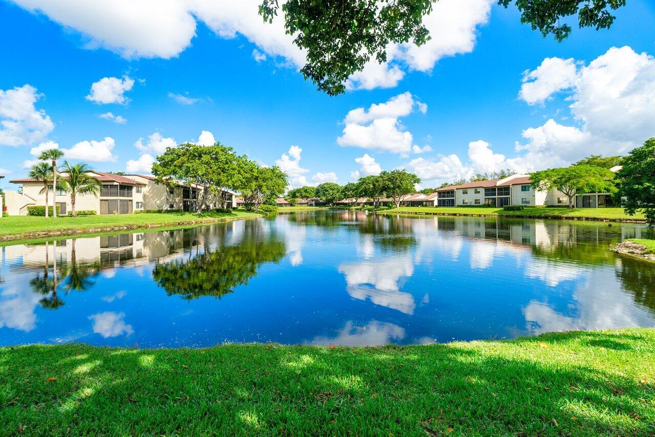 21743 Arriba Real, Unit 28D Boca Raton, FL 33433 - Photo 3 of 26 1