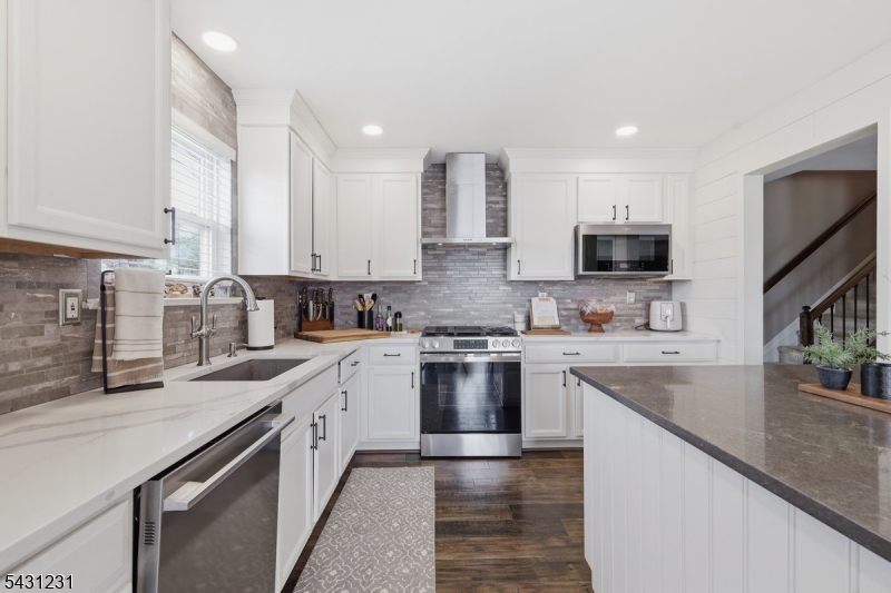 27 Lambert Street Washington, NJ 07882 - Photo 7 of 35