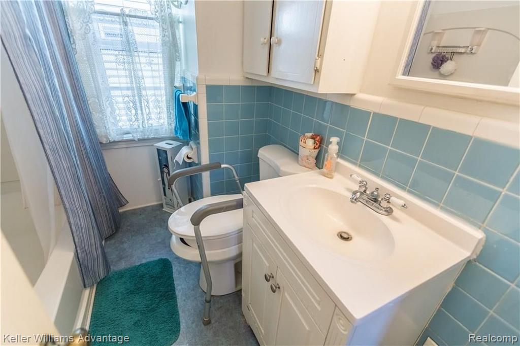 9600 Evergreen Road Detroit, MI 48228 - Photo 7 of 23