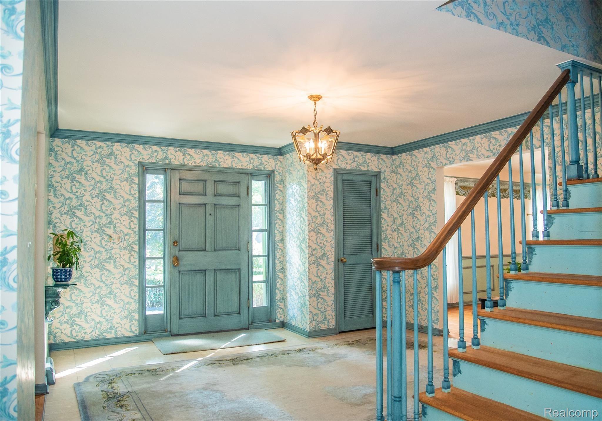 4074 Nearbrook Road Bloomfield Hills, MI 48302 - Photo 6 of 30 6.jpg