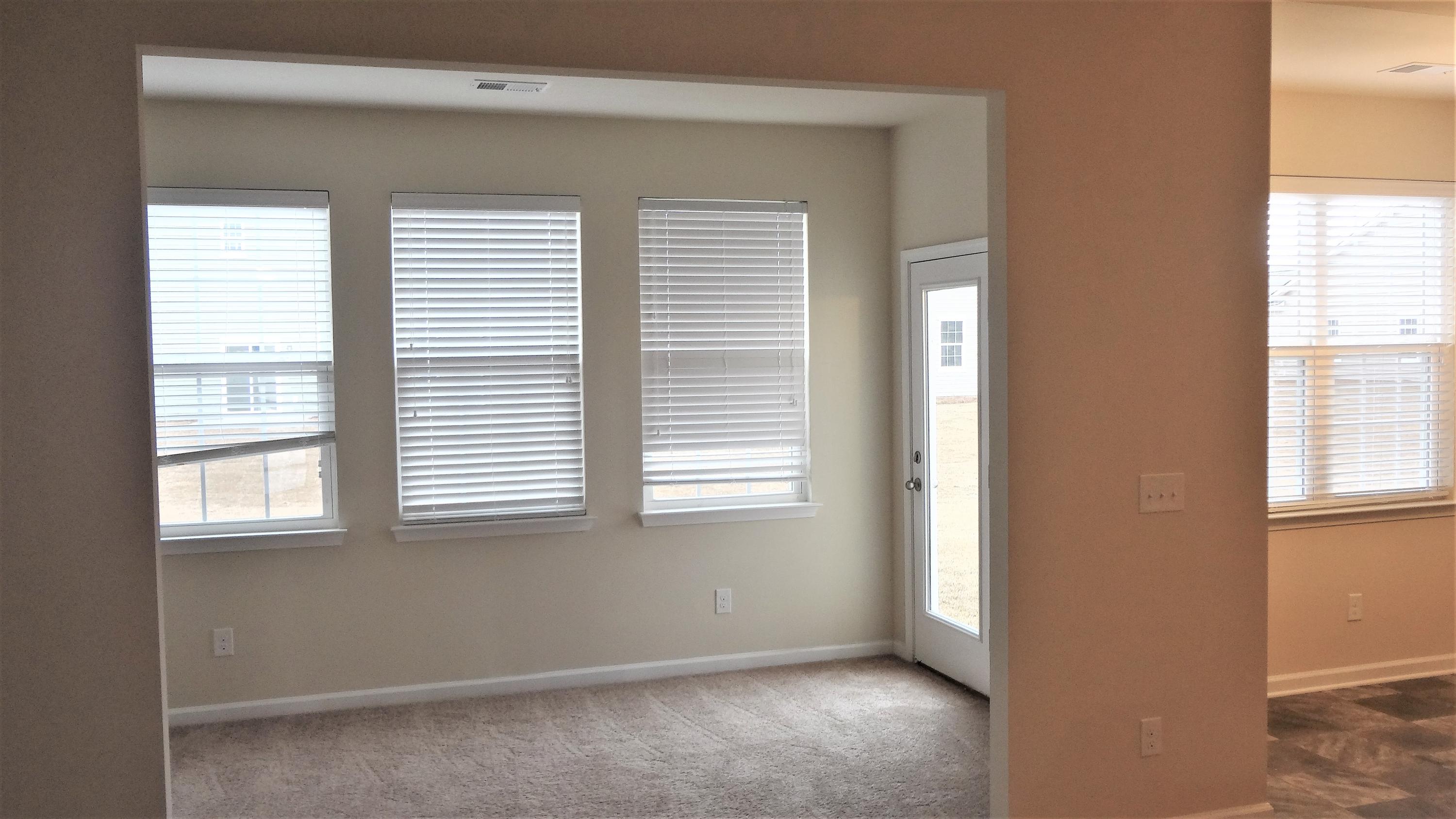 7848 Spring Creek Road North Charleston, SC 29418 - Photo 7 of 20 DSC02363