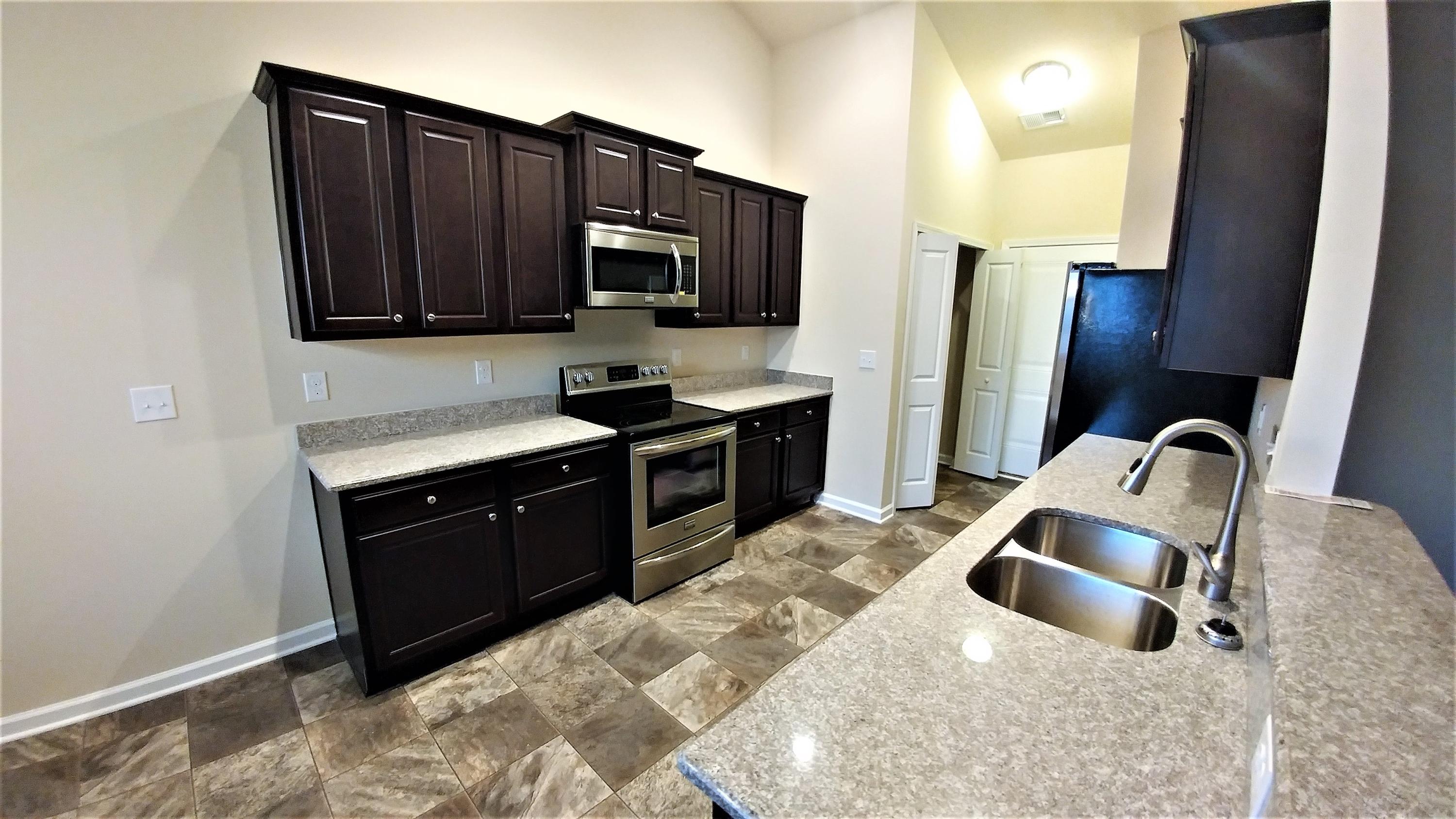 7848 Spring Creek Road North Charleston, SC 29418 - Photo 8 of 20 20170119_173147