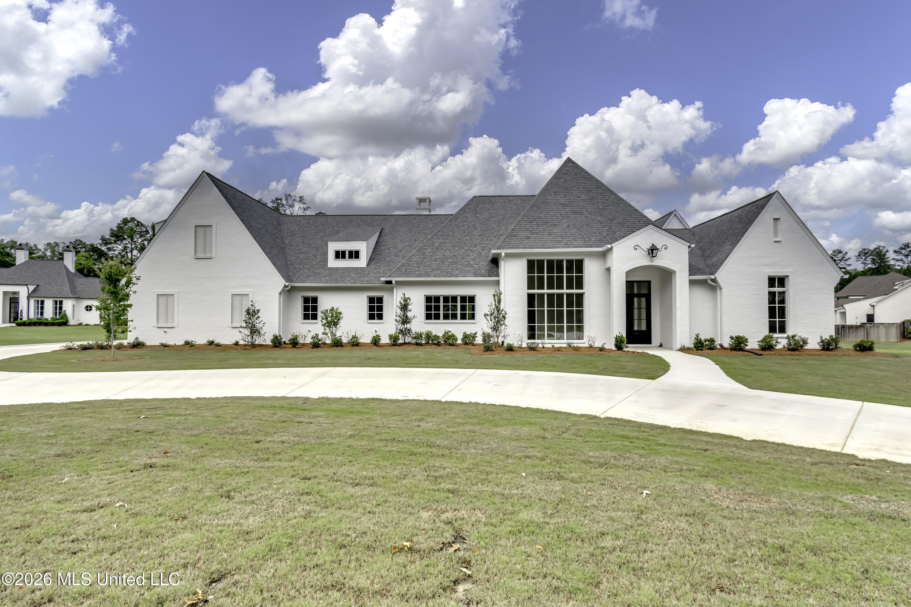 115 Hidden Glades Ridgeland, MS 39157 - Photo 2 of 65 115 Hidden Glades-Front