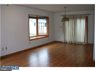 759 West Rolling Road Springfield, PA 19064 - Photo 3 of 12