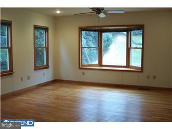 759 West Rolling Road Springfield, PA 19064 - Photo 4 of 12