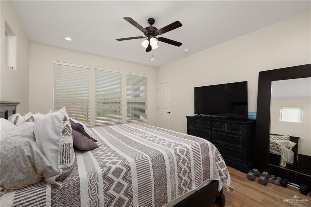 14404 Chalk Rdg Drive McAllen, TX 78504 - Photo 12 of 27