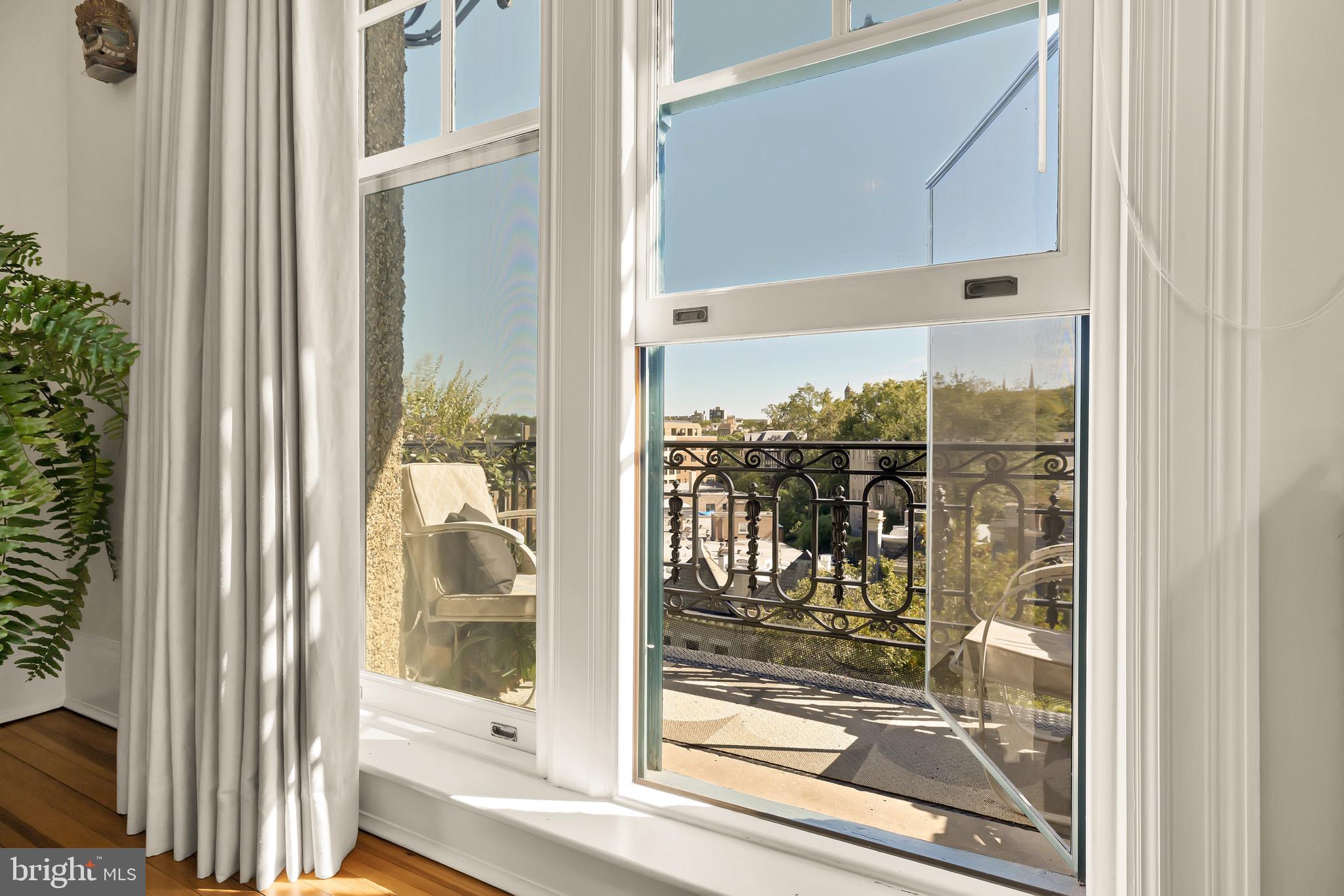 2853 Ontario Road Northwest, Unit 423 Washington, DC 20009 - Photo 19 of 53