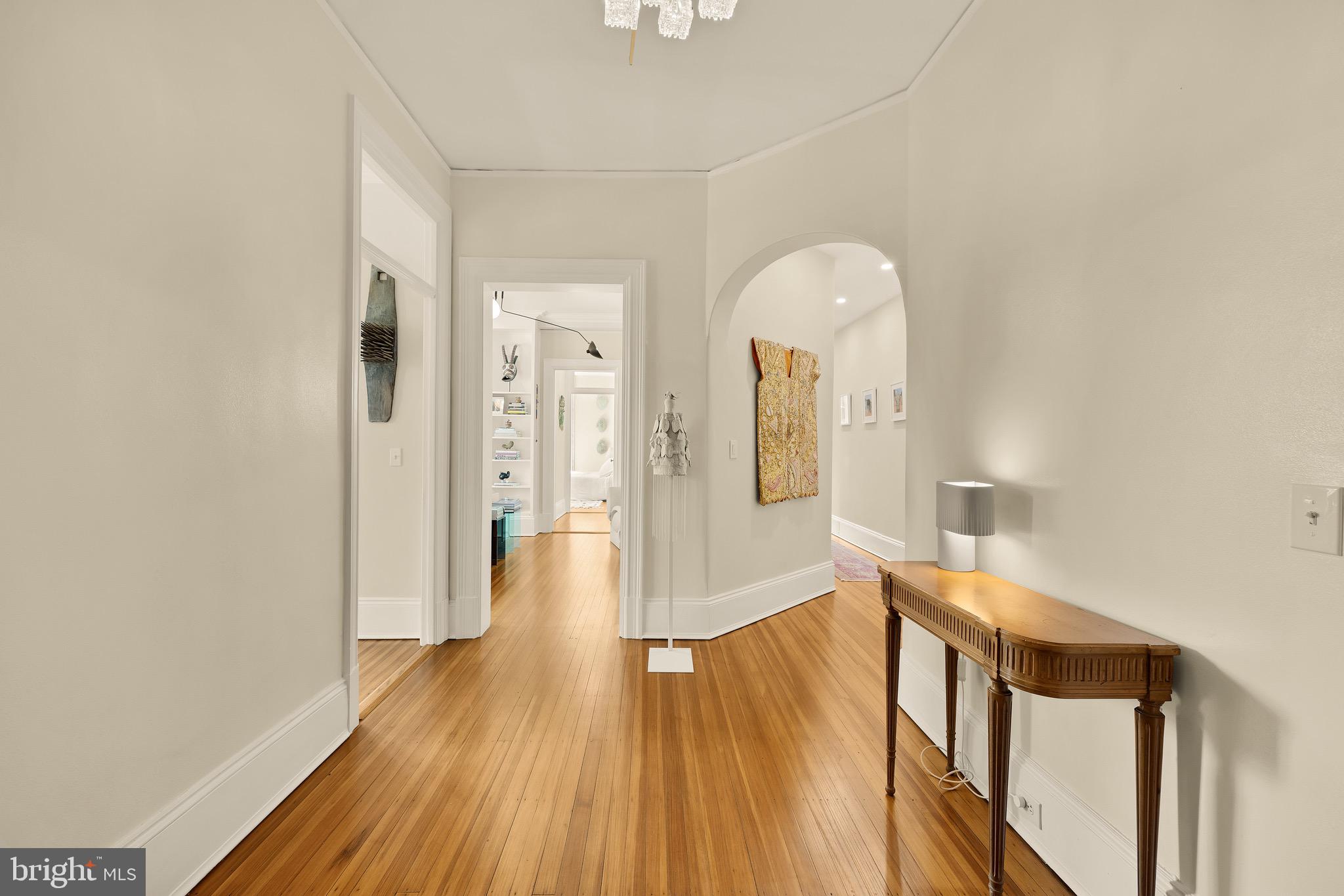 2853 Ontario Road Northwest, Unit 423 Washington, DC 20009 - Photo 4 of 53