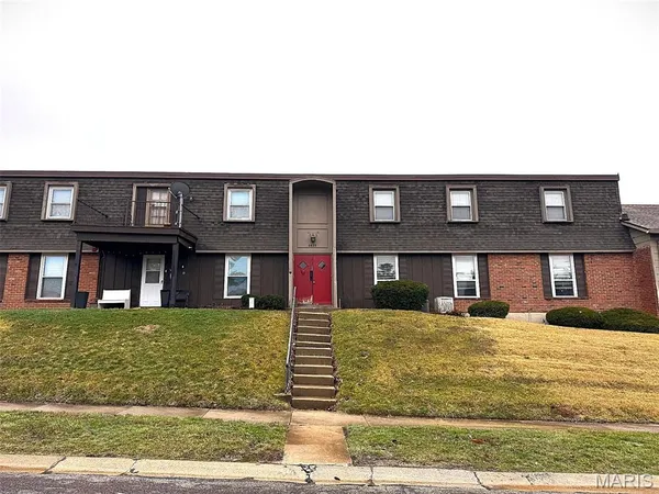 $79,000 | 6655 Blossomwood Drive, Florissant, MO 63033