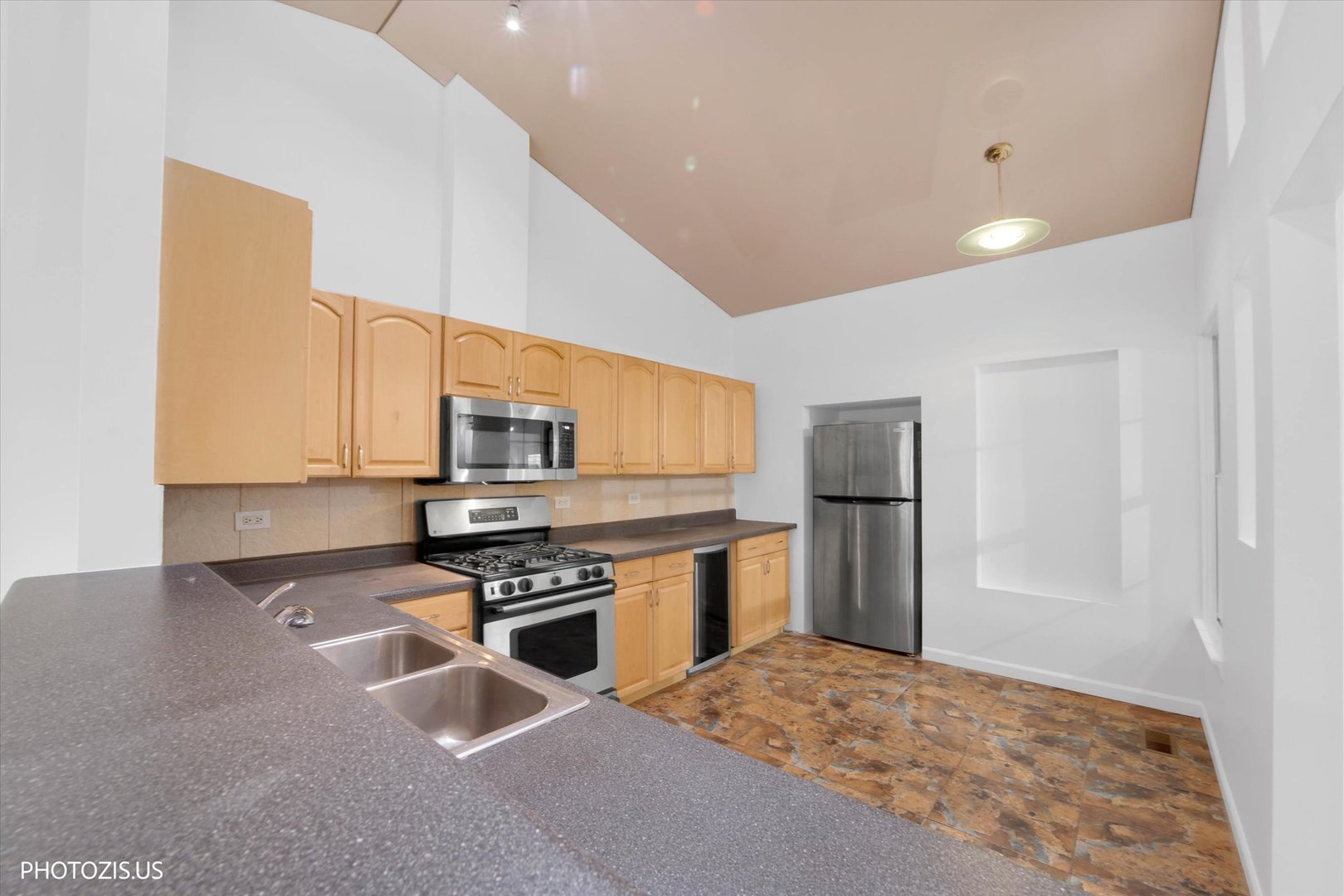 533 Lyon Drive Buffalo Grove, IL 60089 - Photo 9 of 31