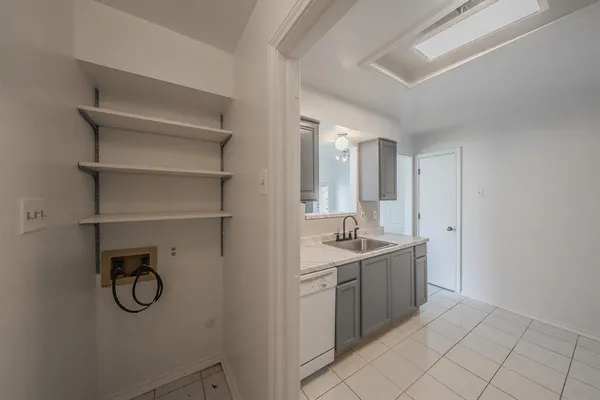 $2,150 | 3031 Lela Street, Irving, TX 75061