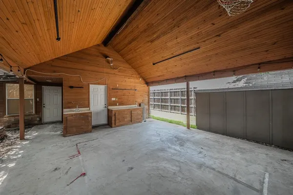 $2,150 | 3031 Lela Street, Irving, TX 75061