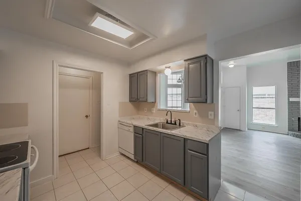 $2,150 | 3031 Lela Street, Irving, TX 75061