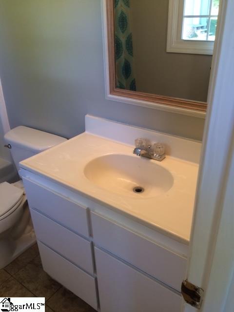 7 Stevenson Road Taylors, SC 29687 - Photo 11 of 36 Gallery Image 11
