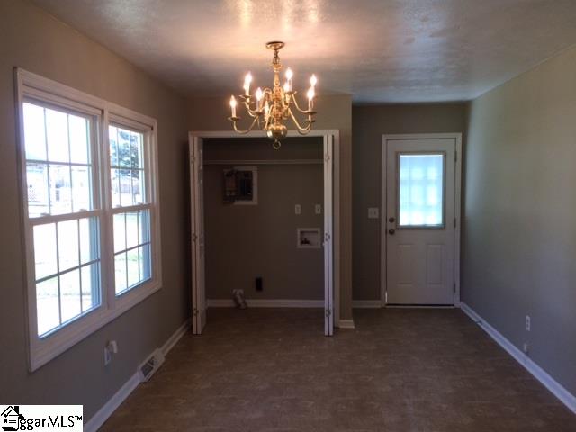 7 Stevenson Road Taylors, SC 29687 - Photo 3 of 36 Gallery Image 3