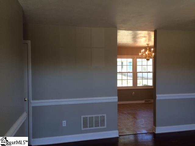 7 Stevenson Road Taylors, SC 29687 - Photo 6 of 36 Gallery Image 6