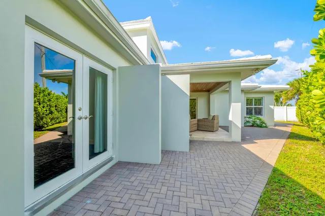 a view of a house with a porch