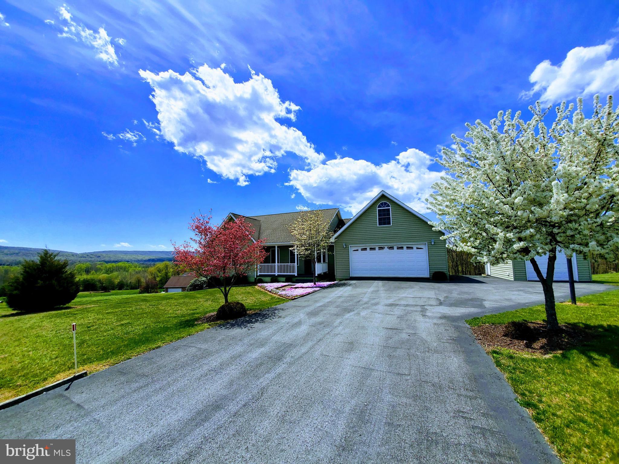 99 Frye Road Hedgesville, WV 25427 - Photo 3 of 75 Gallery Image 3