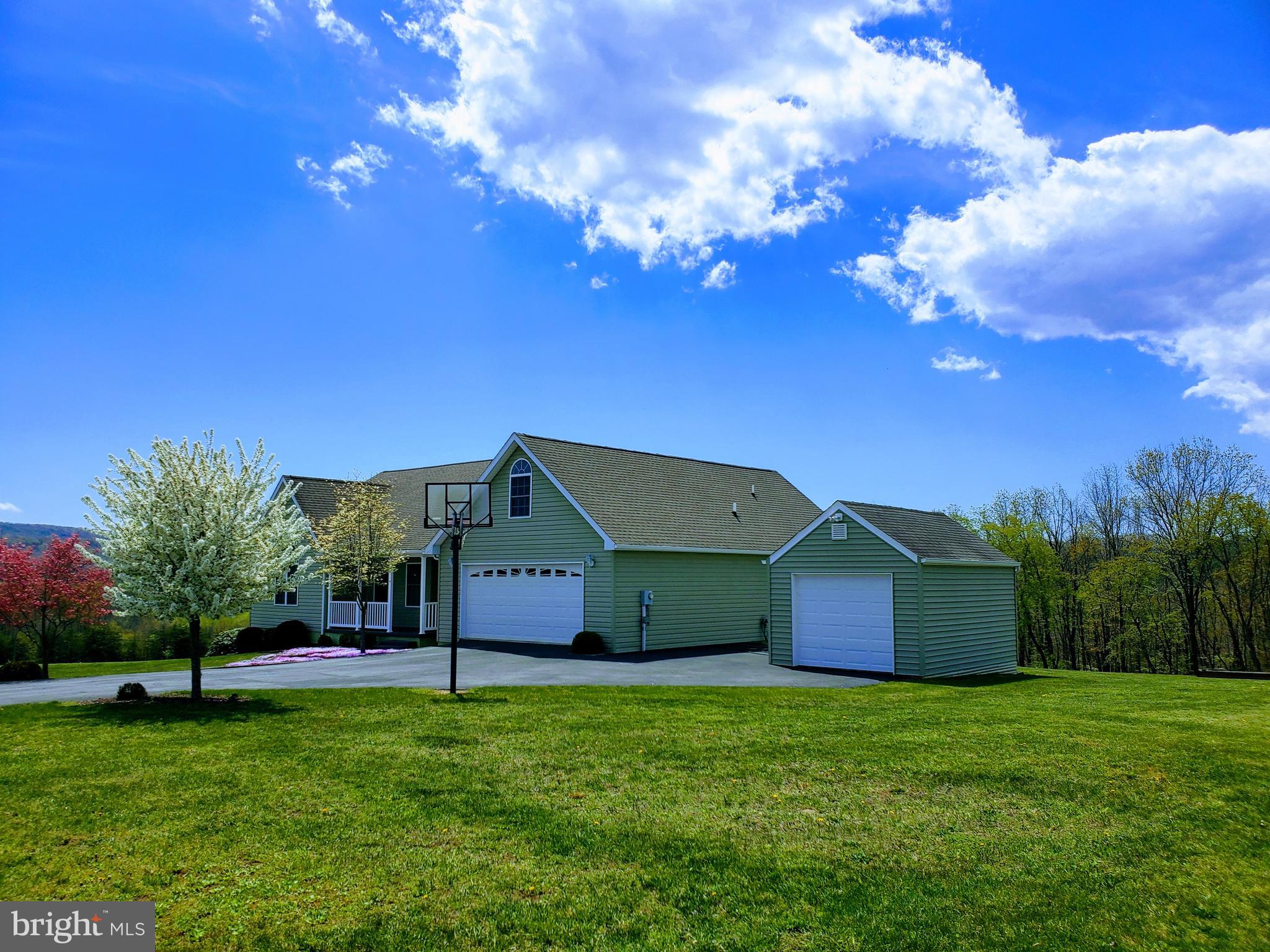 99 Frye Road Hedgesville, WV 25427 - Photo 6 of 75 Gallery Image 6