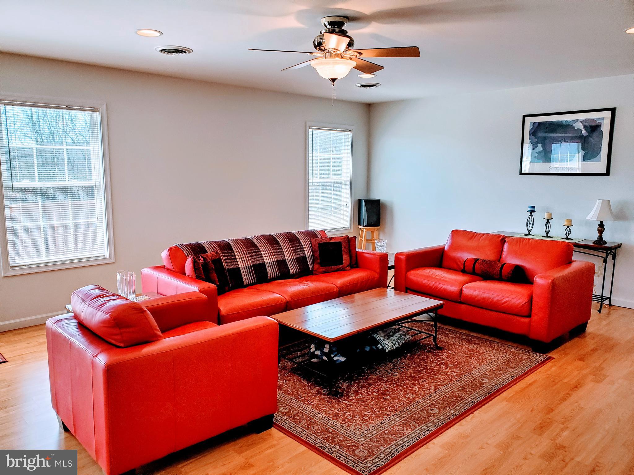 99 Frye Road Hedgesville, WV 25427 - Photo 8 of 75 Gallery Image 8