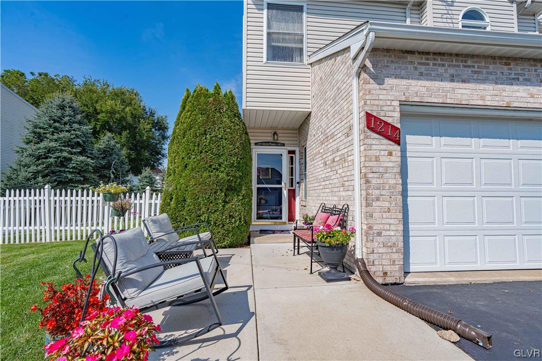 1214 Old Gate Road Northampton, PA 18067 - Photo 2 of 33 Gallery Image 2