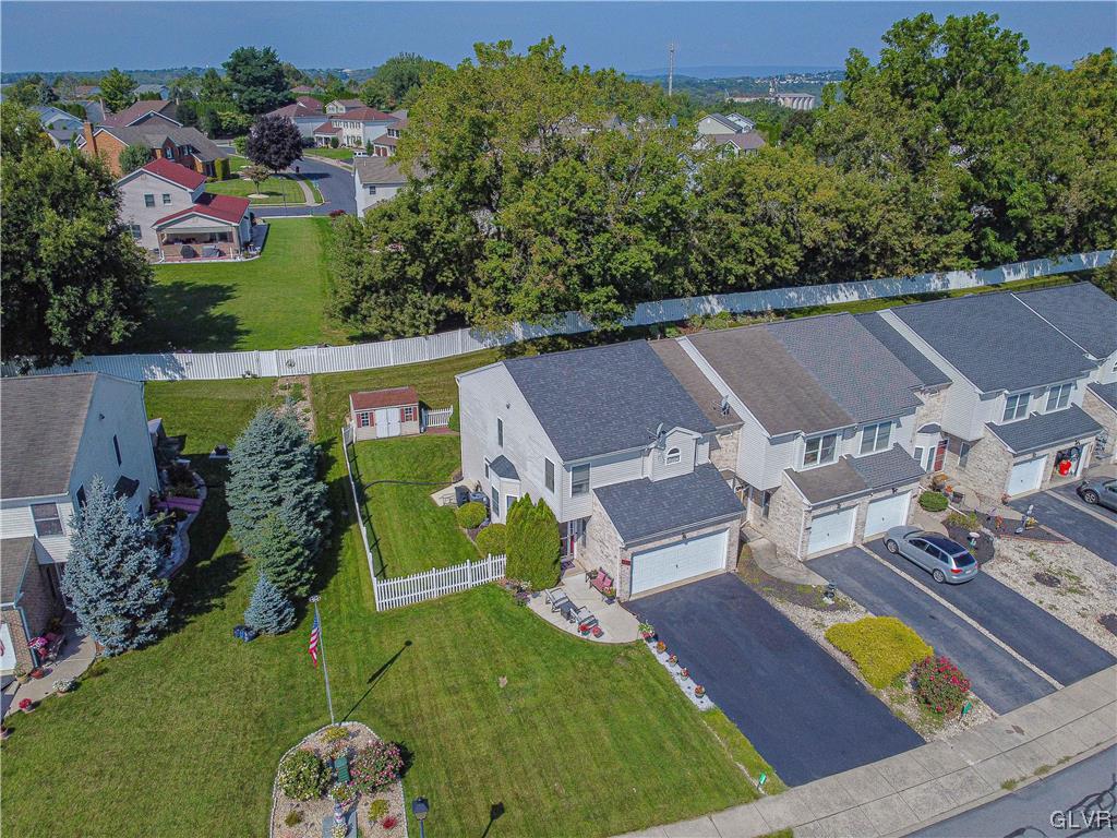 1214 Old Gate Road Northampton, PA 18067 - Photo 4 of 33 Gallery Image 4