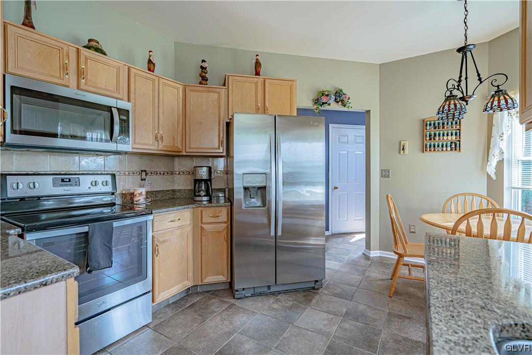 1214 Old Gate Road Northampton, PA 18067 - Photo 8 of 33 Gallery Image 8