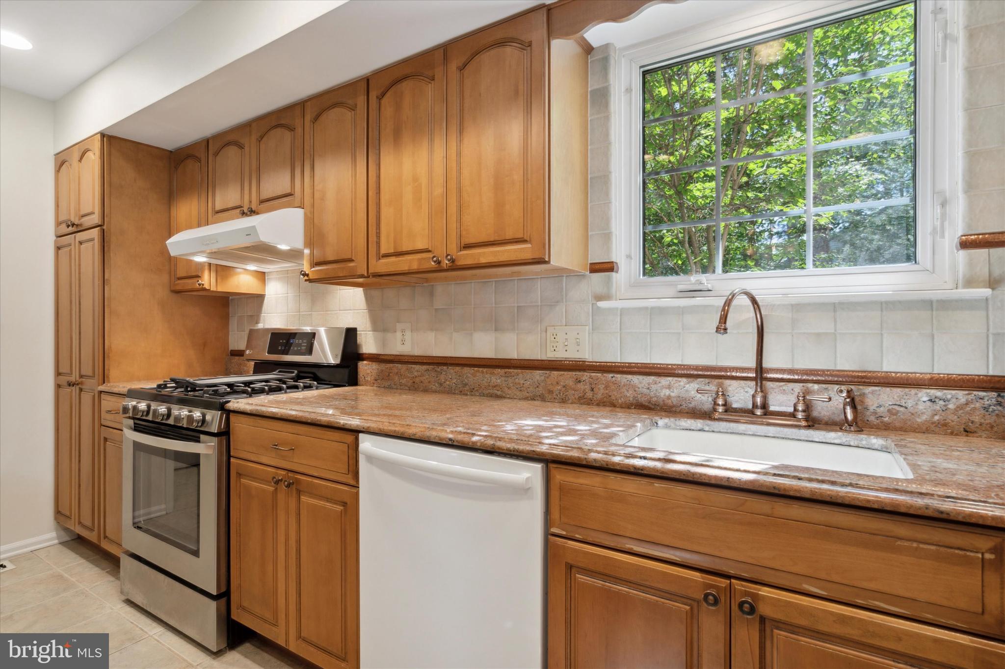 11 Chadwick Drive Voorhees, NJ 08043 - Photo 14 of 62